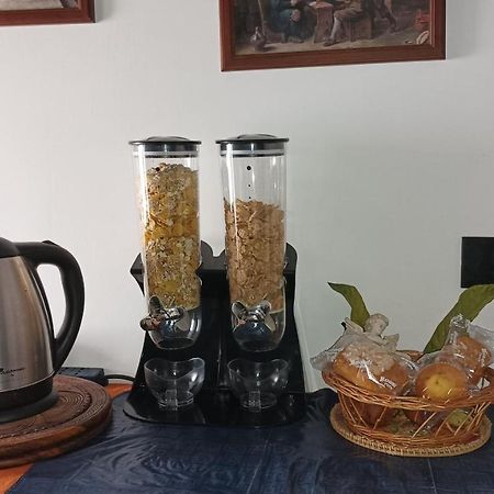 Willa Miniecocasa Ottocentesca In Zona Free-Parking Ed Ecoclimatizzata Ostuni Zewnętrze zdjęcie